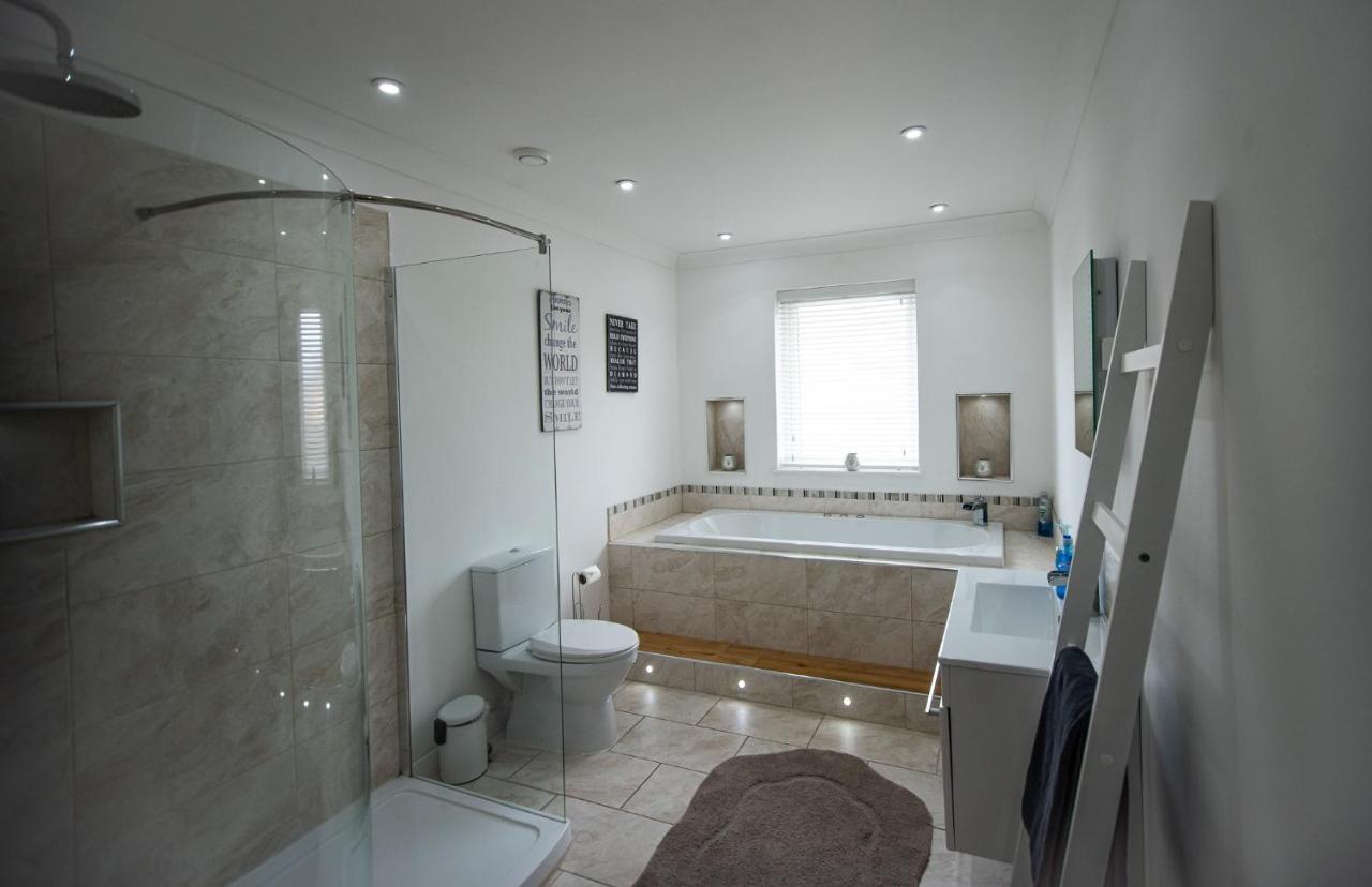 Charming 1Br Cottage With Garden, Spacious Rooms - Part Of Langley Serviced Apartments Several Properties In Wick Уик Экстерьер фото